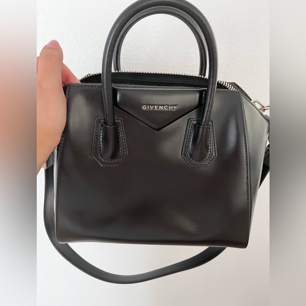 Givenchy Shiny Lord Calfskin Antigona
